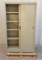 ARMADIO IN METALLO 4 RIPIANI CON ANTE SCORREVOLI cm 120x45x195h - immagine 3