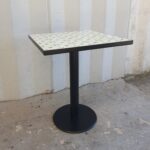 TAVOLO CON MAIOLICHE cm 60x60x76h - immagine 2