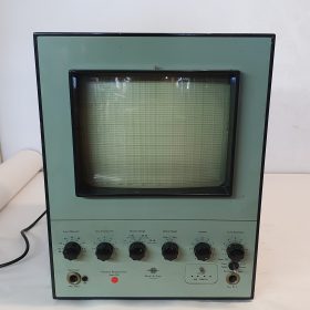 FREQUENCY RESPONSE TRACER BRUEL & KJAER TYPE 4712