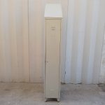 ARMADIETTO SPOGLIATOIO CON TETTO SPIOVENTE cm 35x50x216h