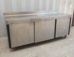 BANCO IN ACCIAIO INOX ARMADIATO CON ANTE SCORREVOLI ZANUSSI cm 200x70x95h - immagine 2