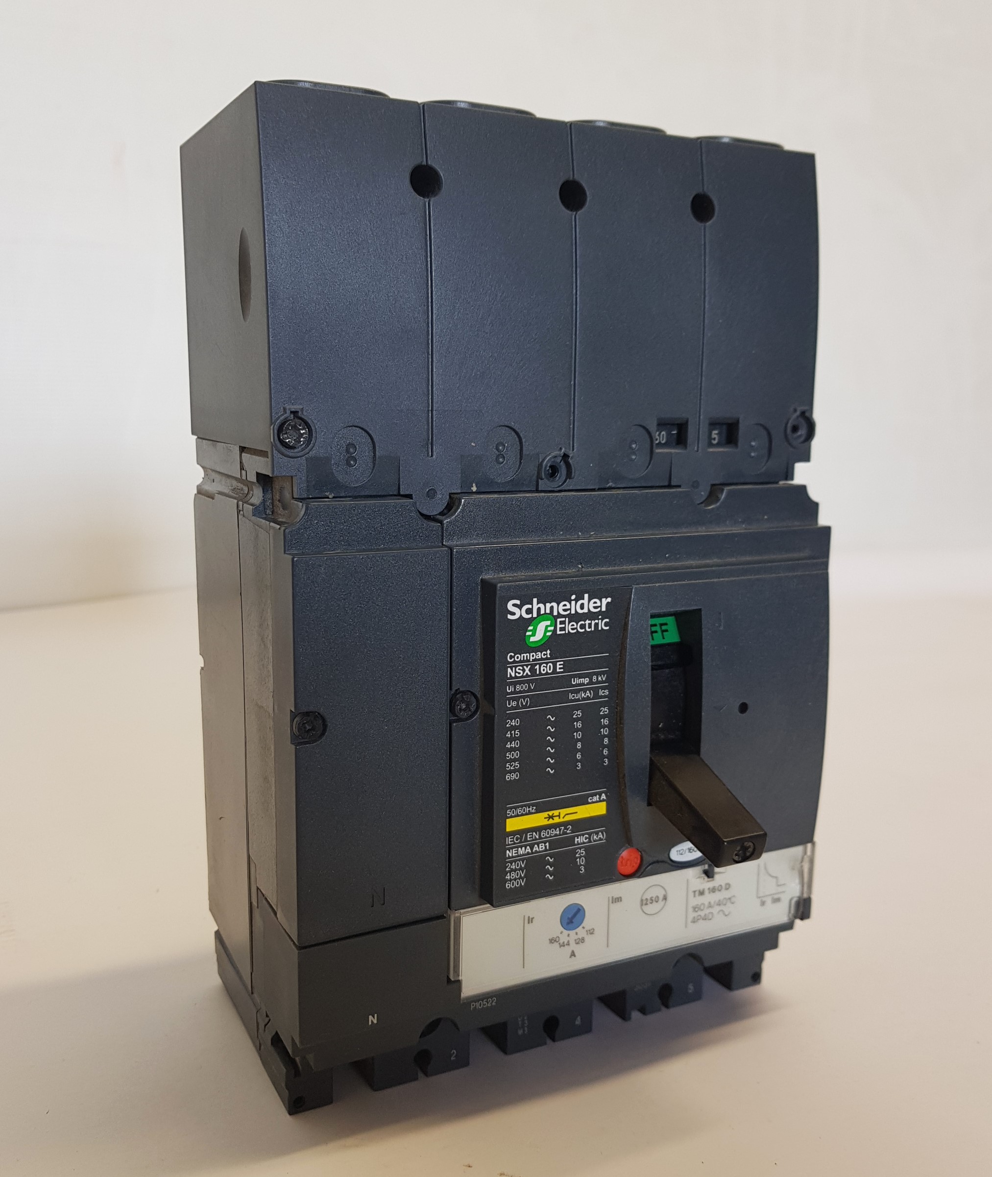2354 -- 000 (2915) INTERRUTTORE SCHNEIDER NSX 160 E CON MAGNETOTERMICO - immagine 1