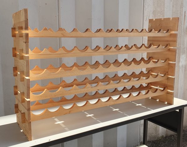 PORTA BOTTIGLIE VINO IN LEGNO DI PINO - 60 POSTI