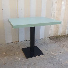 TAVOLO CON PIANO IN LEGNO COLOR VERDE ACQUA cm 90x70x76h