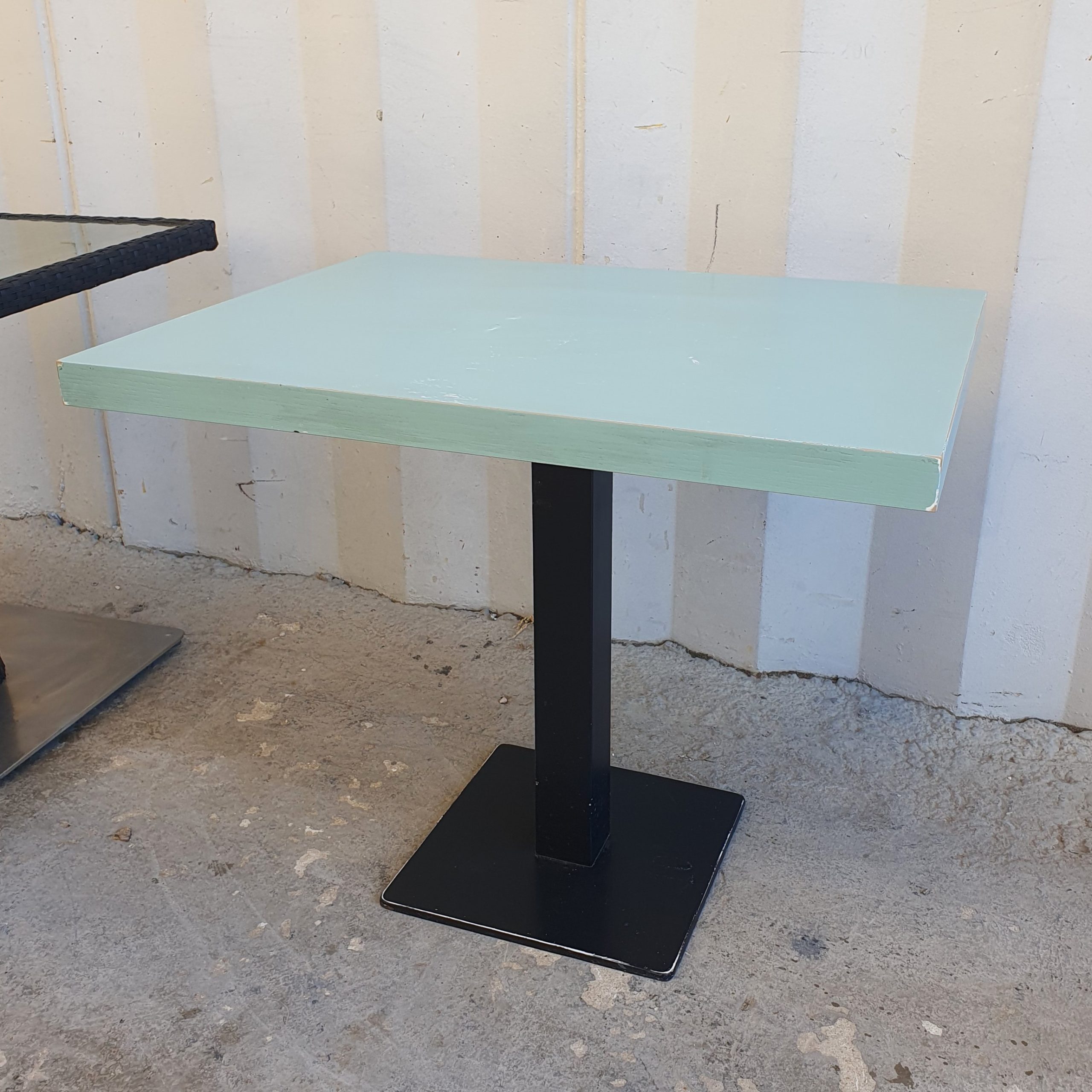 3120 -- 000 (3705) TAVOLO CON PIANO IN LEGNO COLOR VERDE ACQUA cm 80x80x76h - immagine 1