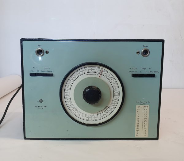 BAND PASS FILTER SET BRUEL & KJAER TYPE 1614