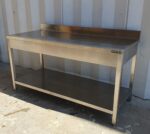 TAVOLO DA LAVORO IN ACCIAIO INOX cm 160x70x94h - immagine 2