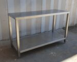 TAVOLO DA LAVORO IN ACCIAIO INOX cm 130x50x82h - immagine 2